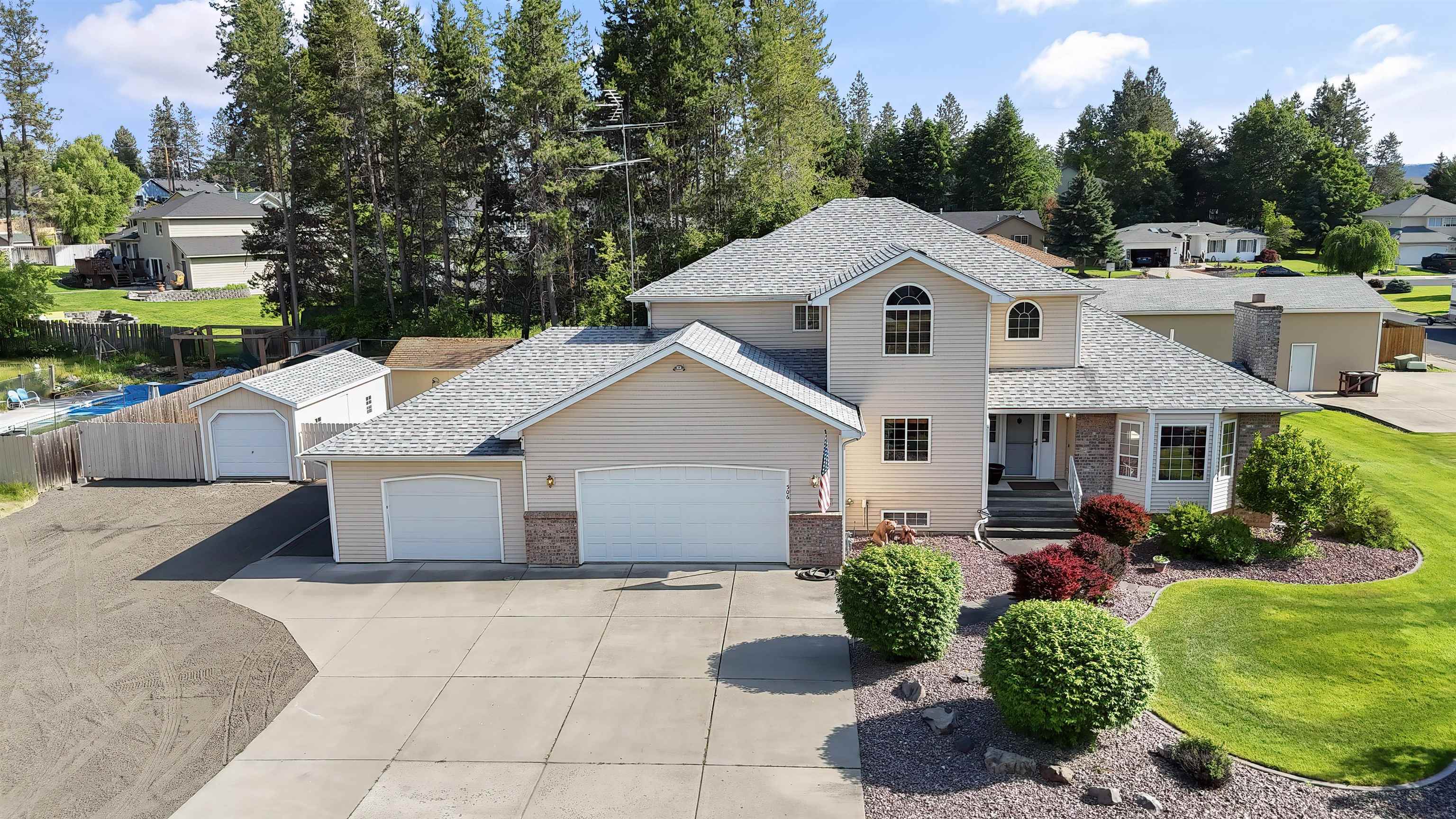 Property Photo: 506 E Cooper Ave WA 99005