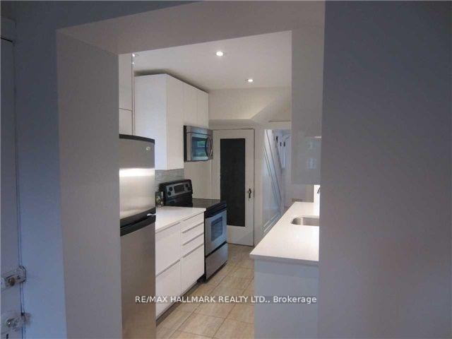 Property Photo: 452 St Clements Avenue ON M5N 1M1