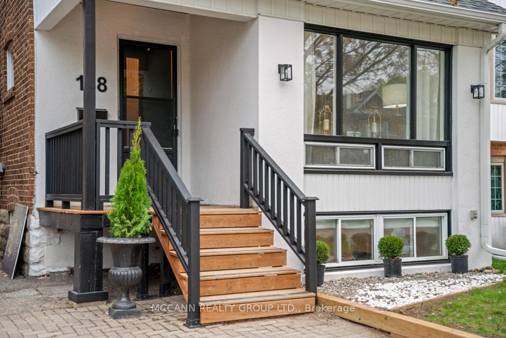 Property Photo:  168 Roslin Avenue  ON M4N 1Z6 