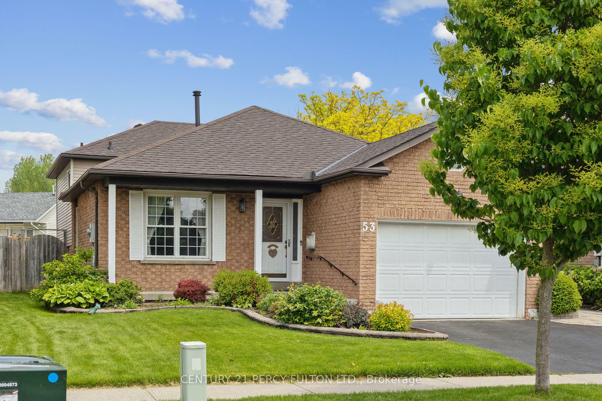 Photo de la propriété: 53 Sandringham Drive ON L1E 1X2