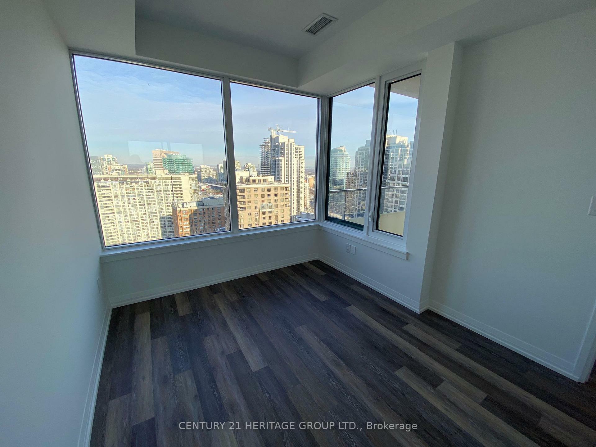 Property Photo:  75 Canterbury Place 2912  ON M2N 0L2 