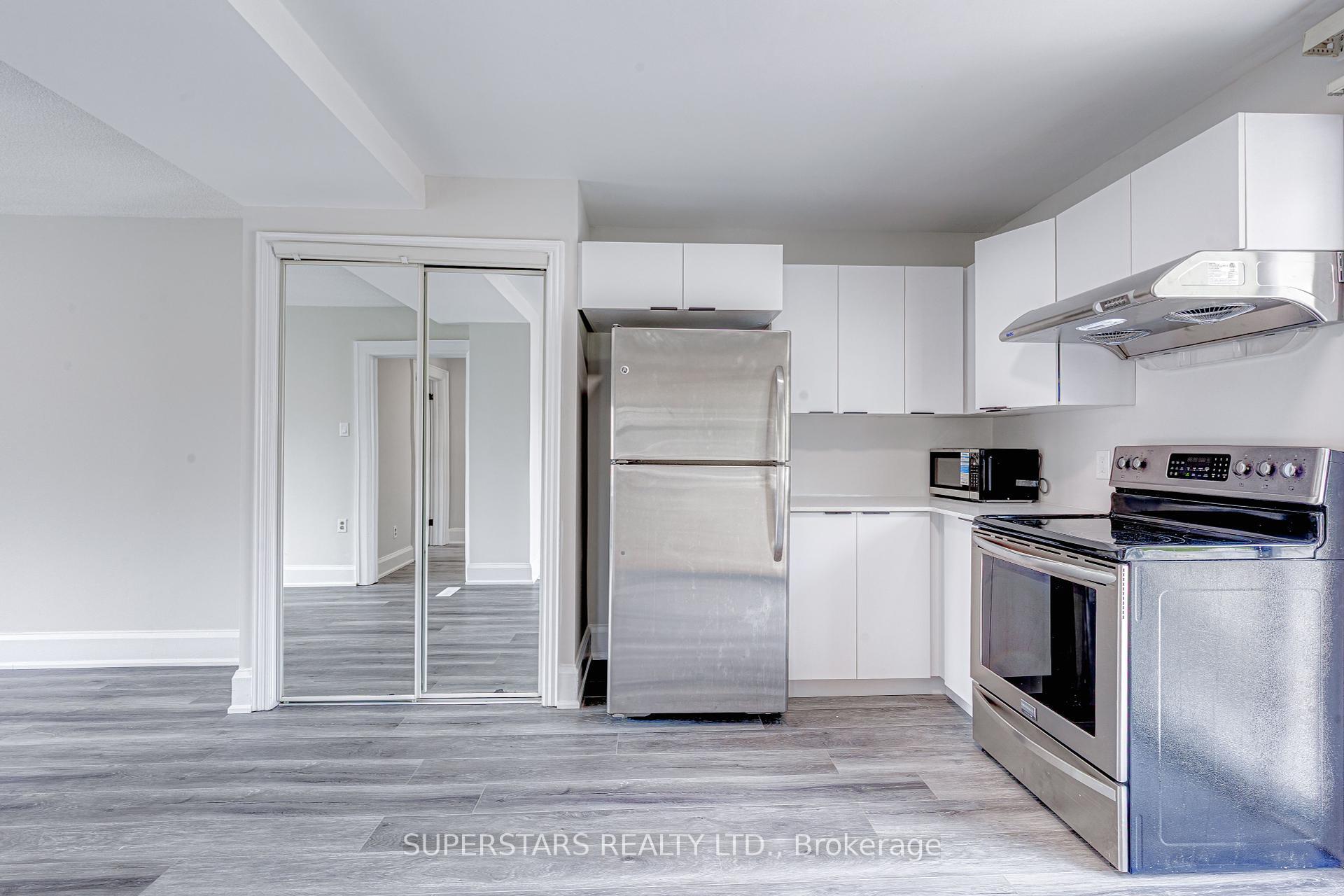 Property Photo: 40 Bruce Street Unit 1 ON L1H 1P7