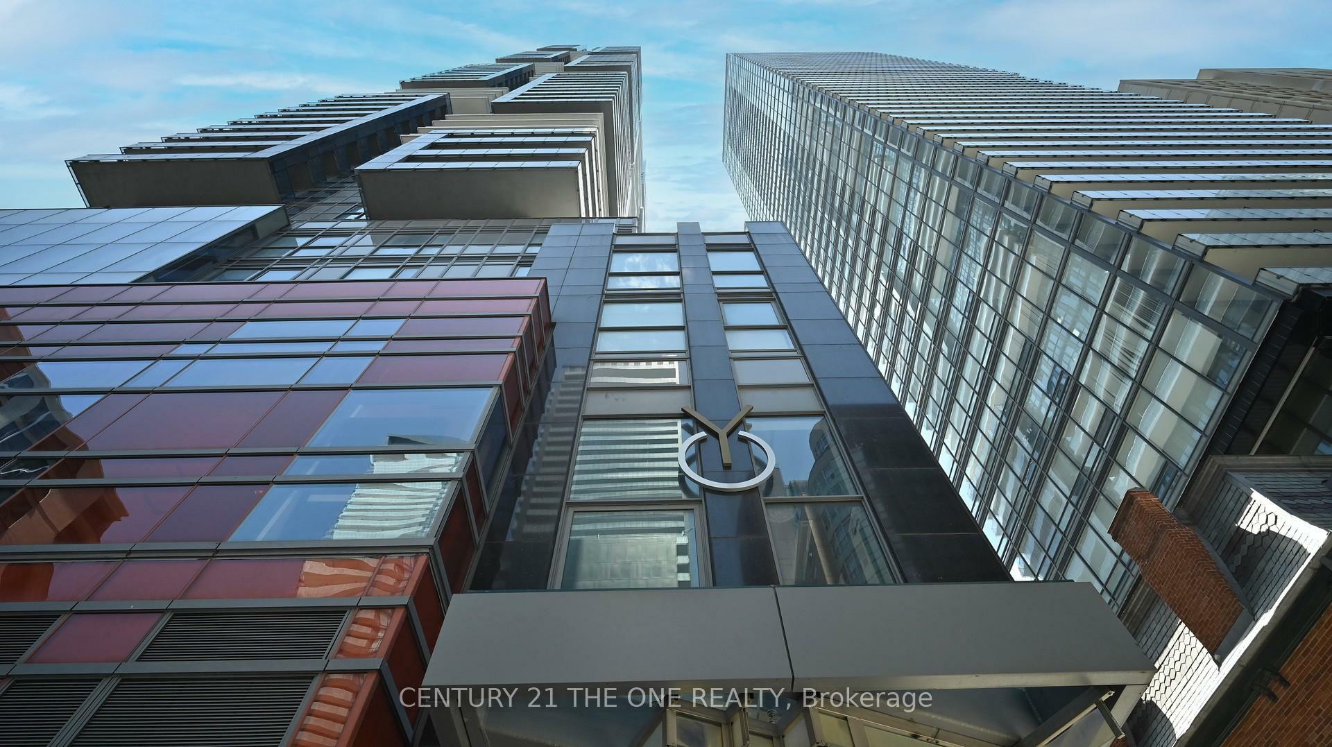 Photo de la propriété:  7 Grenville Street 2411  ON M4Y 0E9 