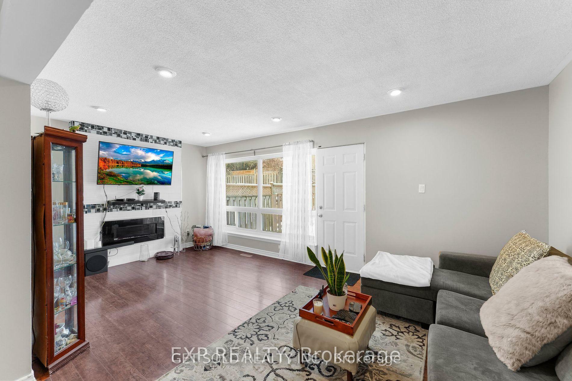 Property Photo: 1235 Radom Street 57 ON L1W 1J3