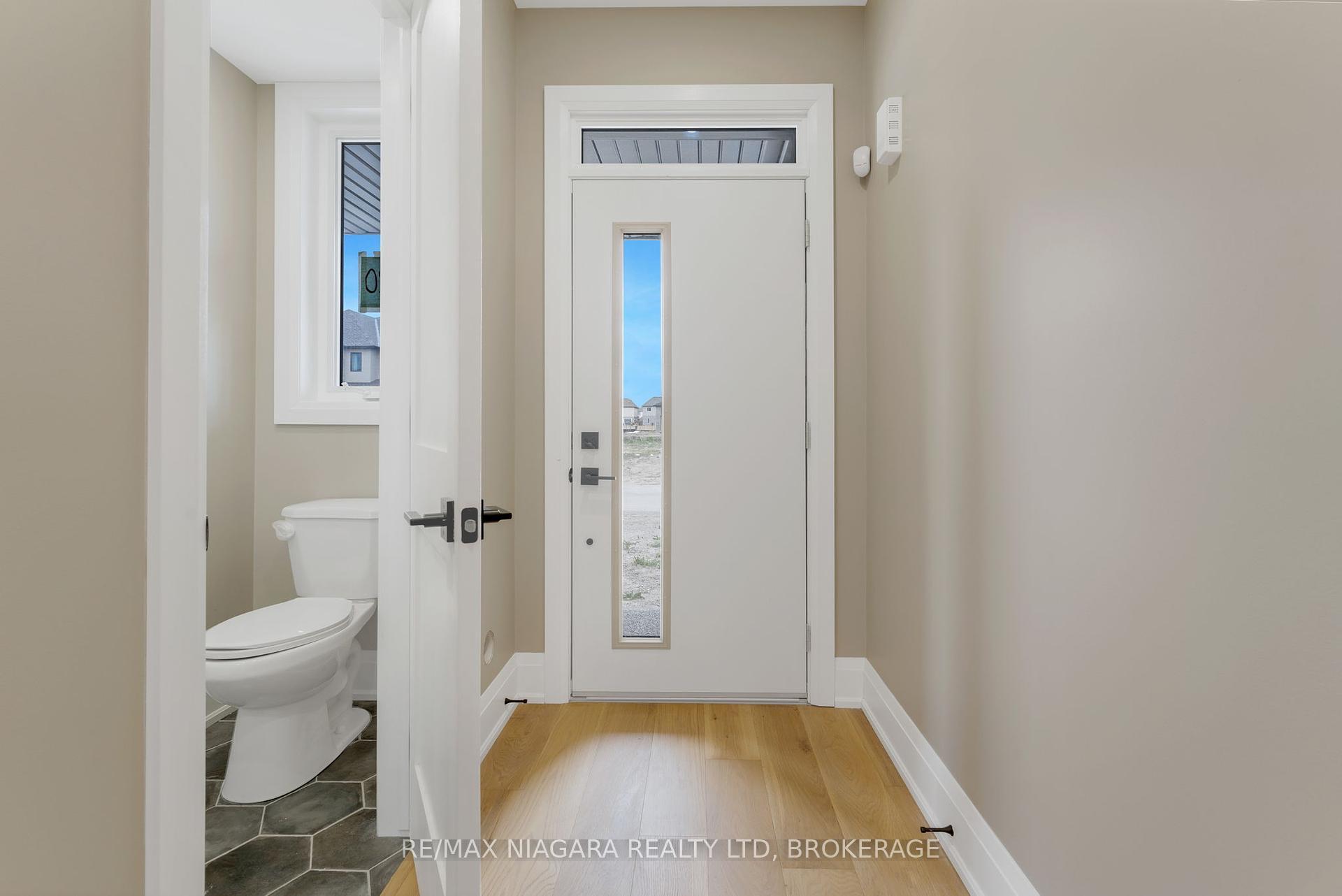 Property Photo: 6216 Curlin Crescent ON L2H 0B8