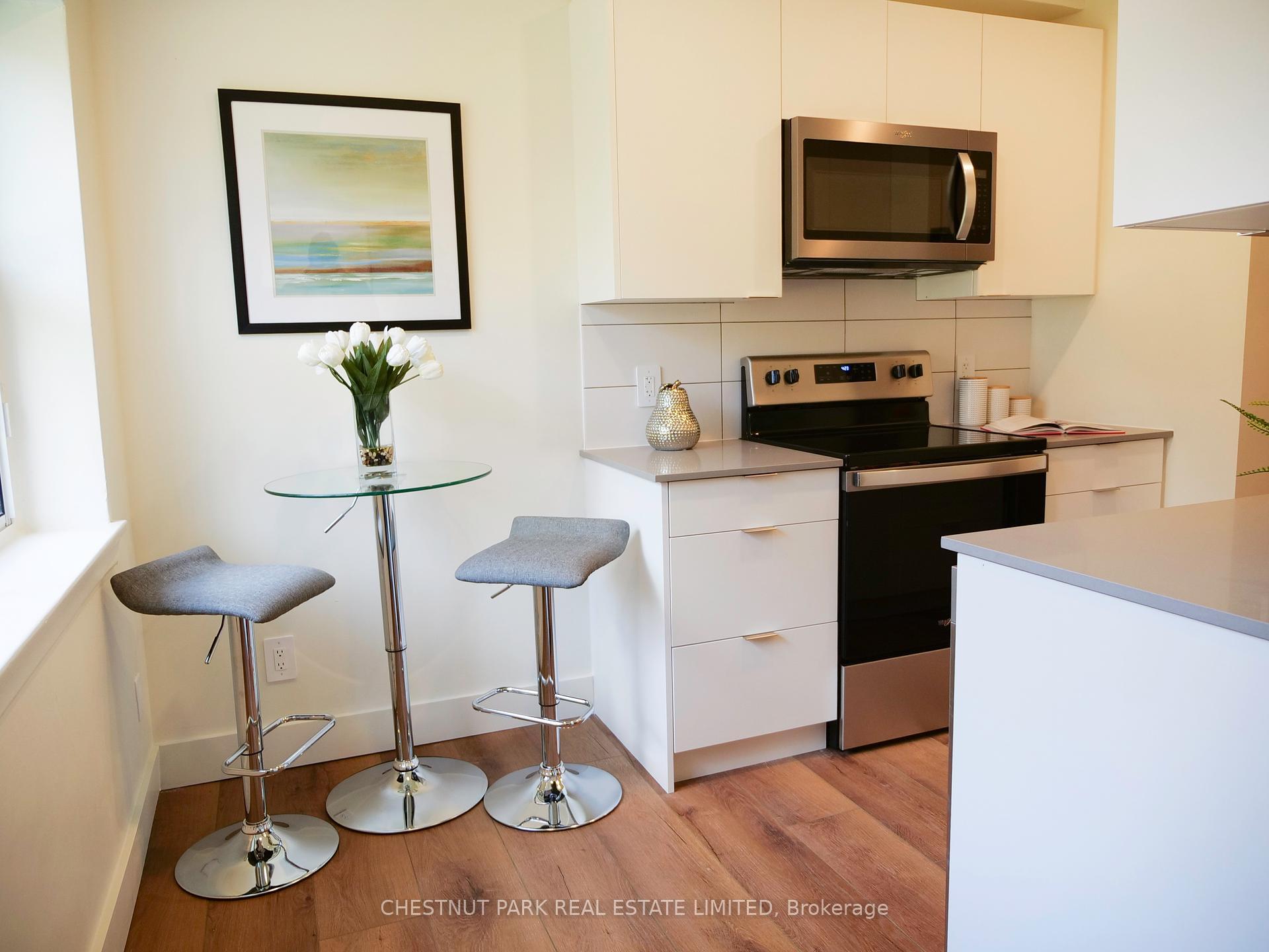 Property Photo: 4 Wingreen Court 3 ON M3B 1B9