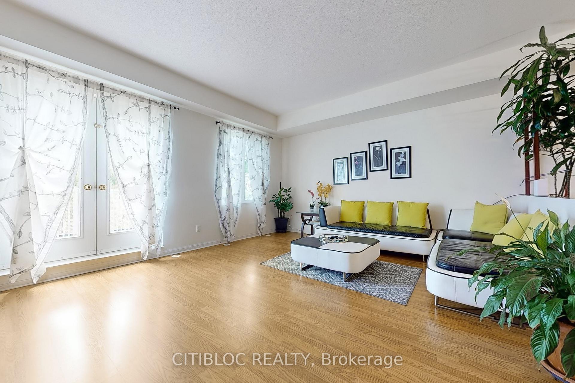 Property Photo: 3029 Finch Avenue W 13 ON M9M 0A2