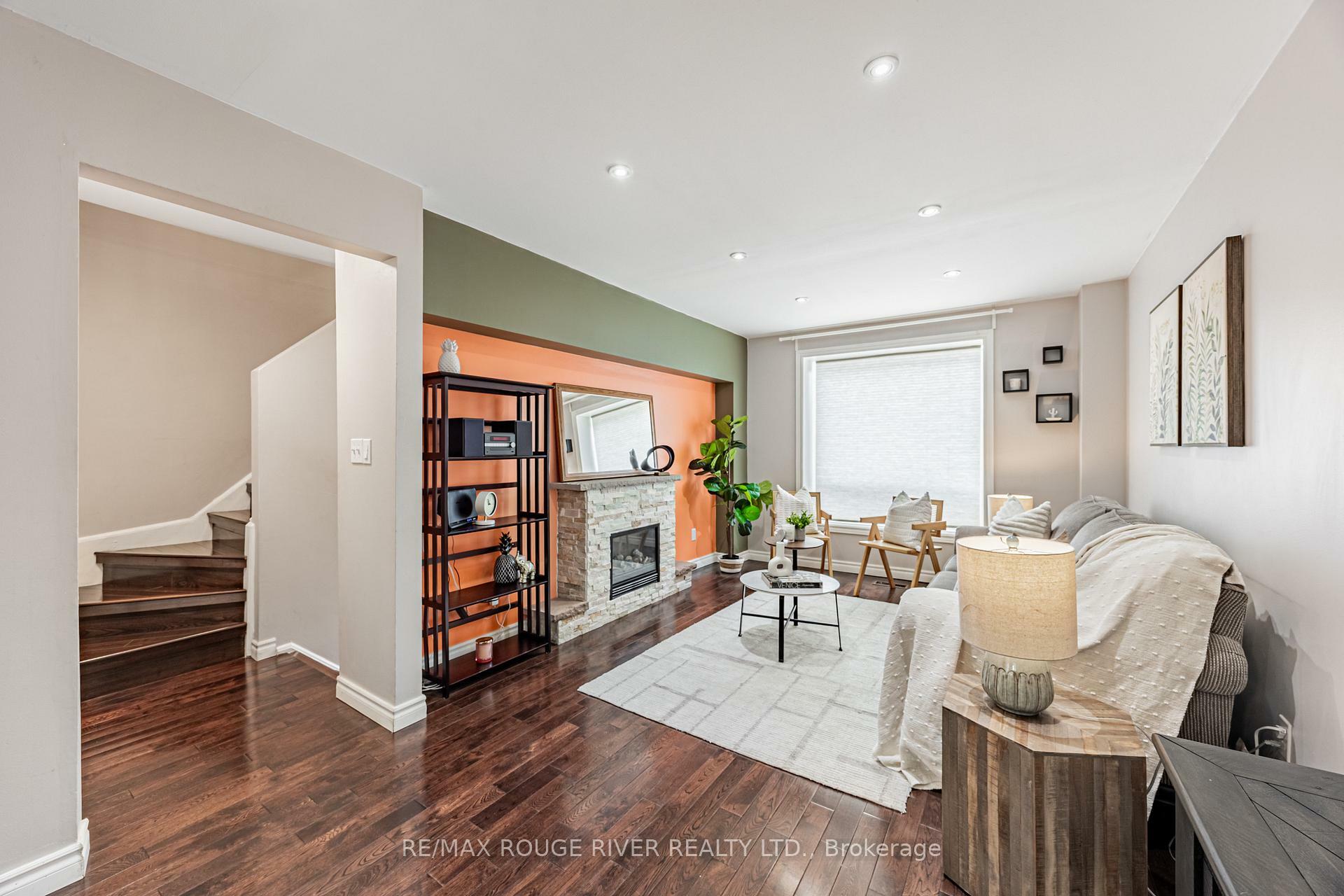 Property Photo:  55 Collinsgrove Road 214  ON M1E 4Z2 