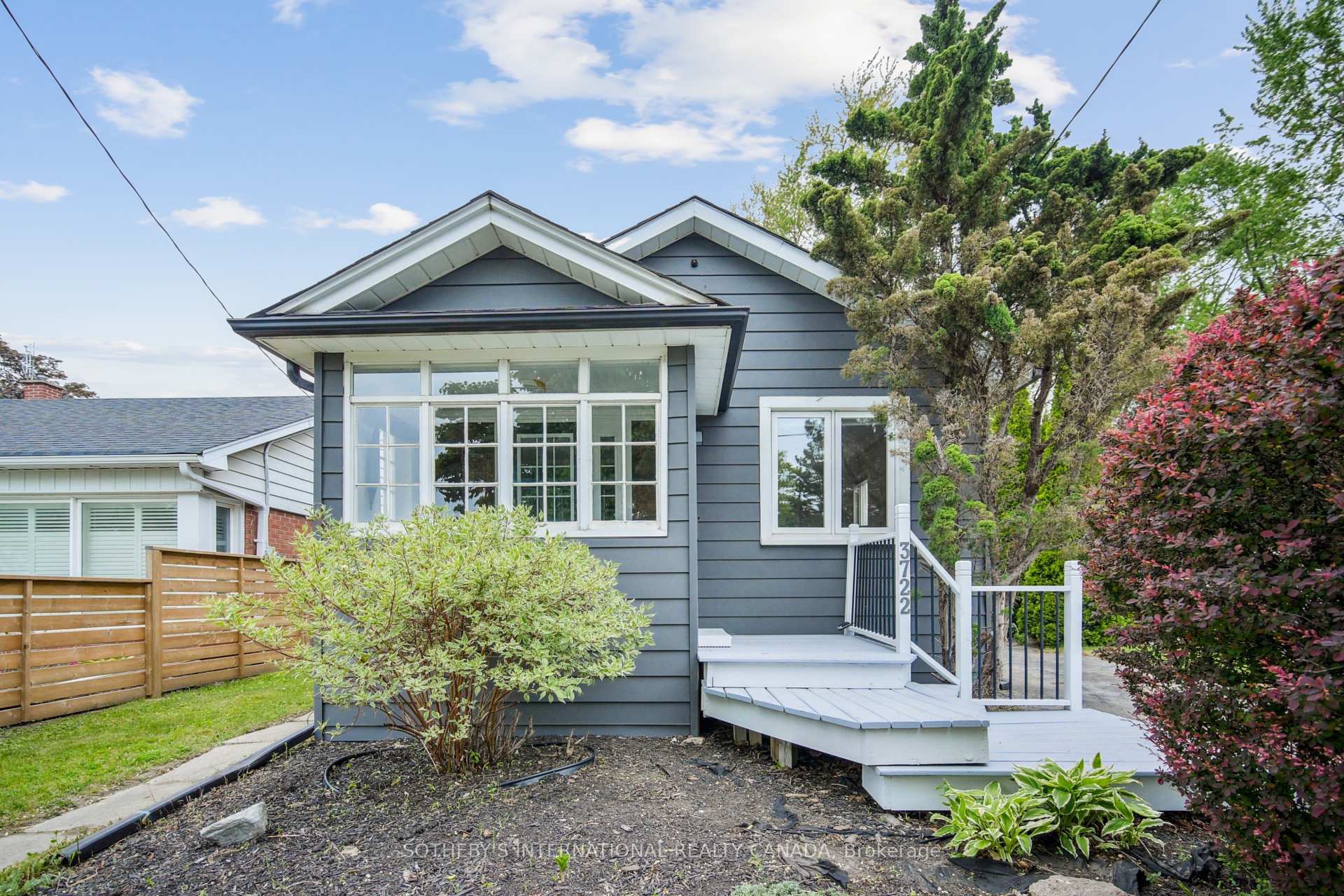 Property Photo: 3722 St. Clair Avenue E ON M1M 1T6