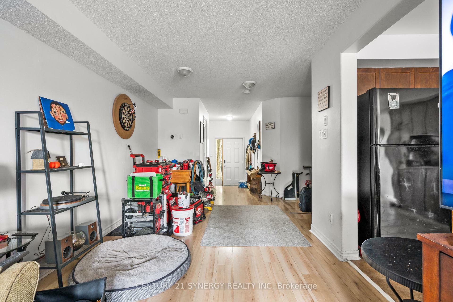 Photo de la propriété: 148 Talltree Crescent ON K2S 0B1