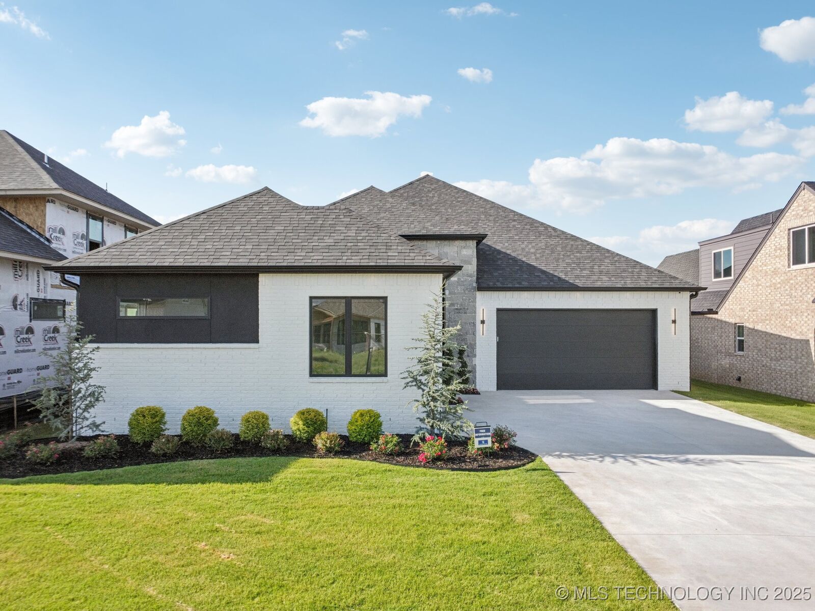 Property Photo:  2357 E 134th Circle  OK 74008 