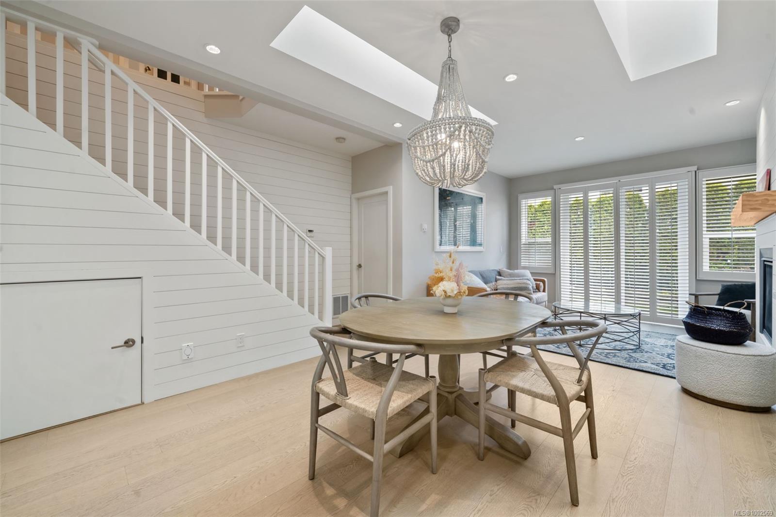 Property Photo:  10490 Resthaven Dr 2  BC V8L 3H7 