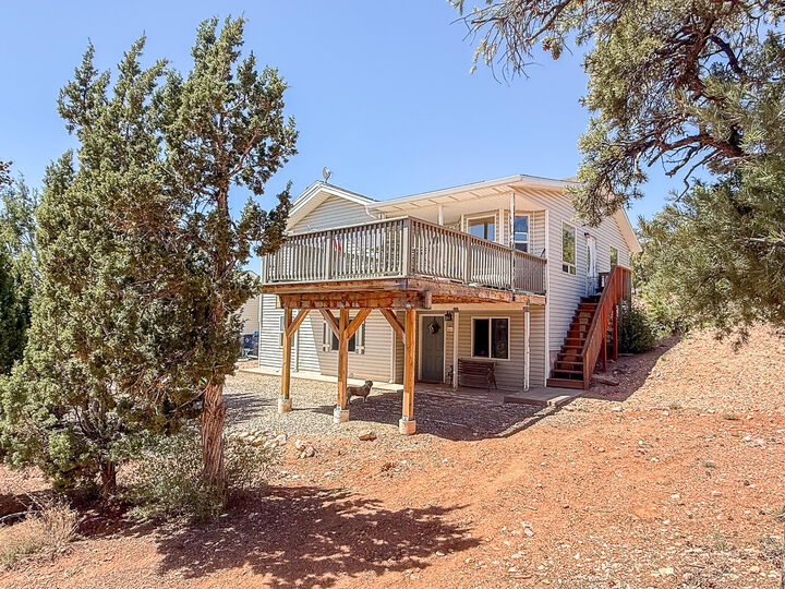 Property Photo:  425 E Mule Deer Rd  UT 84722 