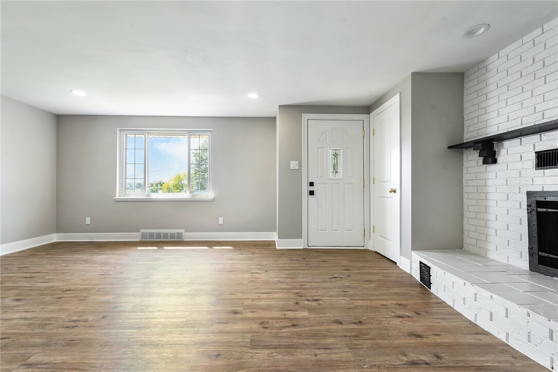 Property Photo: 11740 Dennis Circle PA 15642