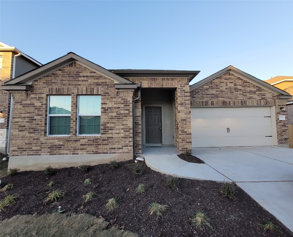 Property Photo:  1737 Catahoula Drive  TX 78641 