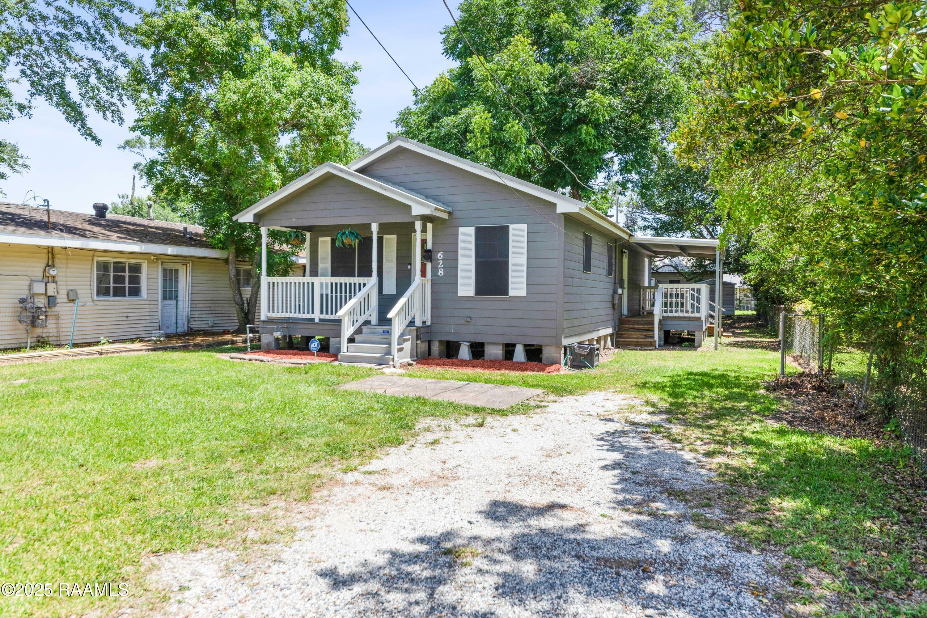 Property Photo: 628 Gertrude Drive LA 70582
