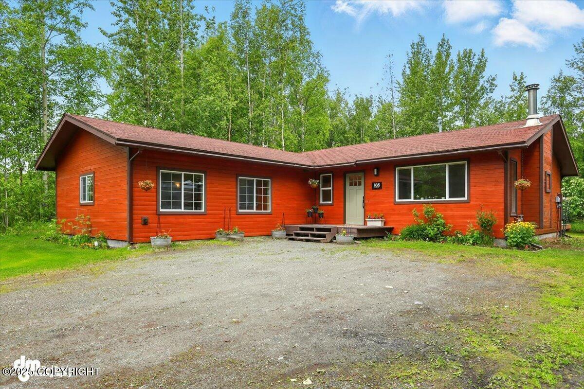 Property Photo: 835 W Wilder Avenue AK 99654