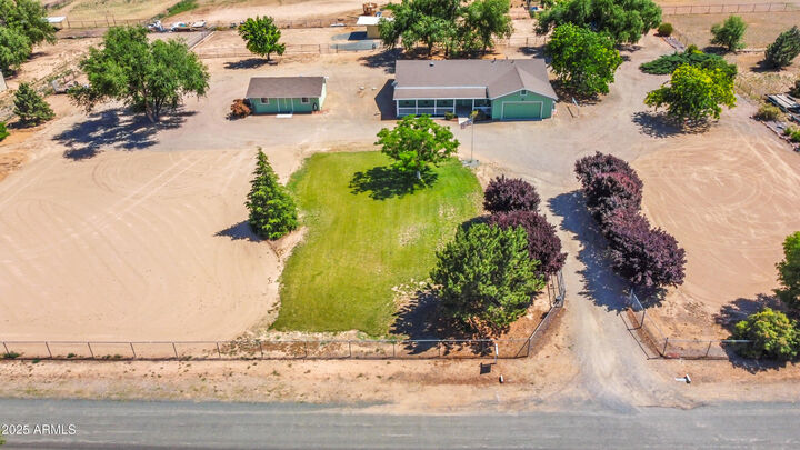 Property Photo:  885 E Adair Drive  AZ 86323 