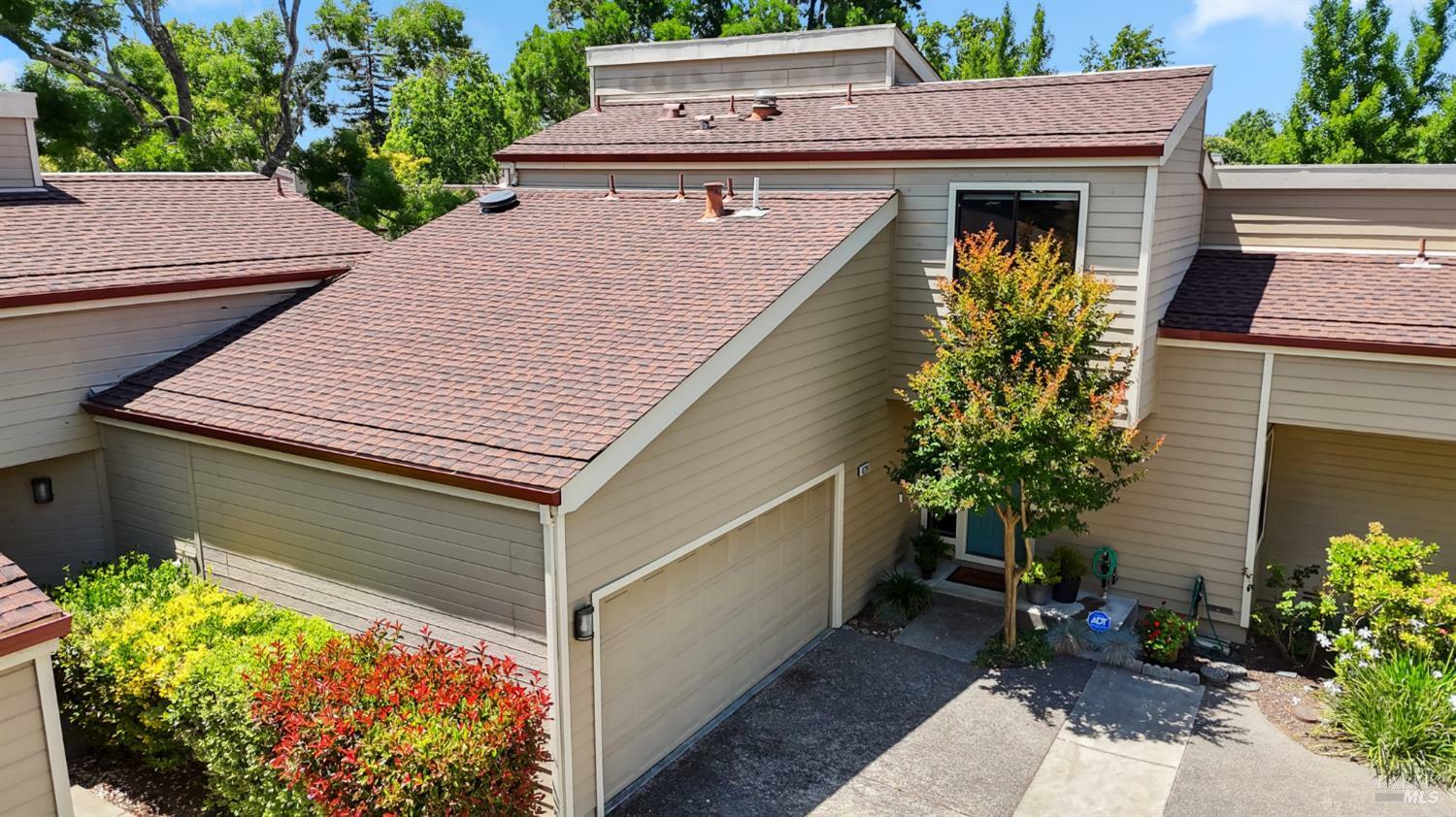 Property Photo: 4724 Shade Tree Lane CA 95405