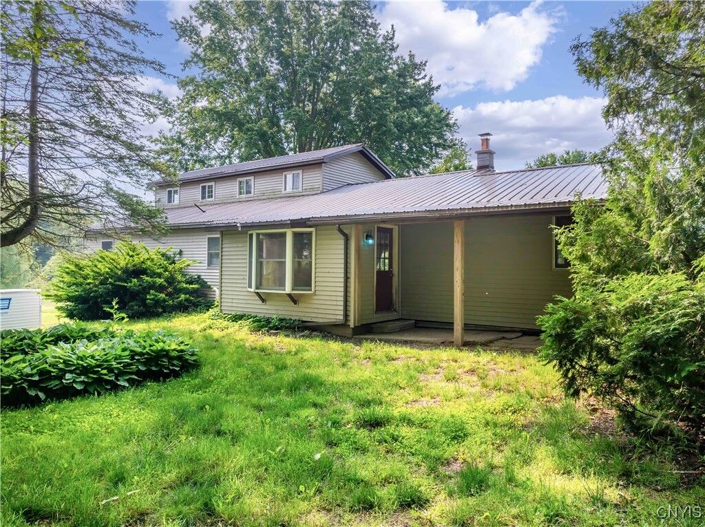 Property Photo: 1010 Simmons Road NY 13156