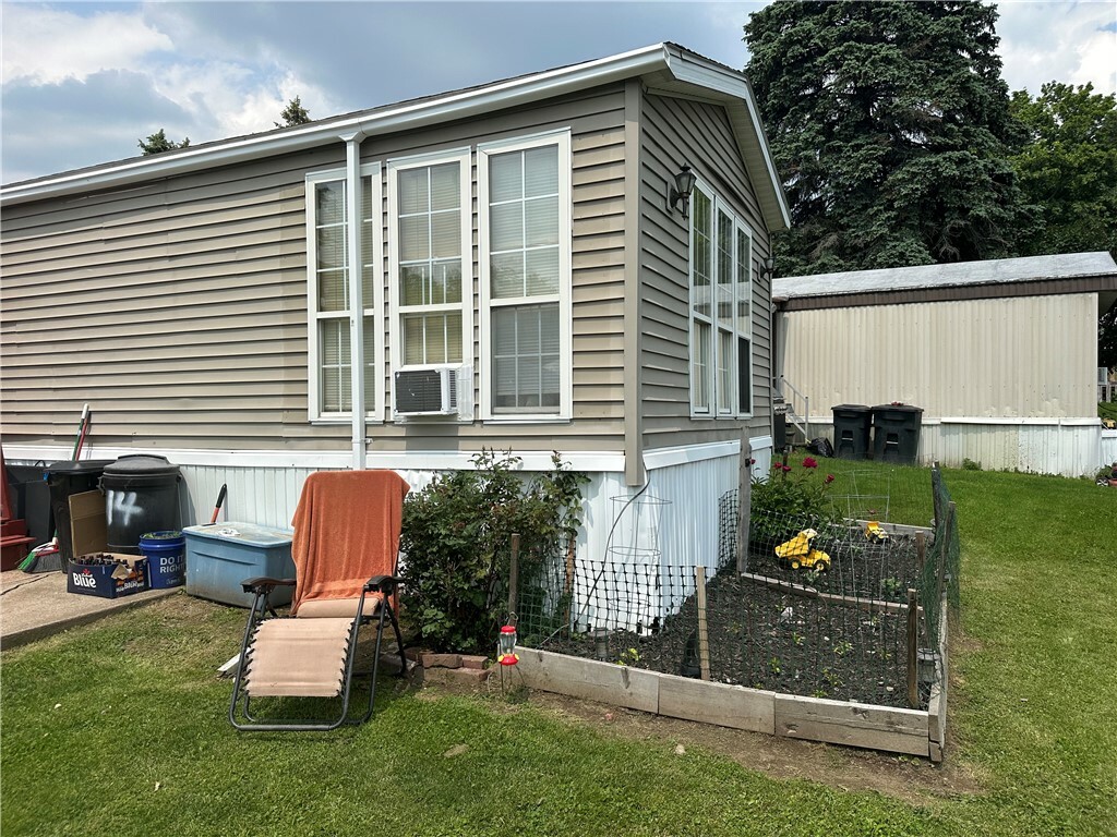 Property Photo:  14 Beechwood Terrace 14B  NY 14843 