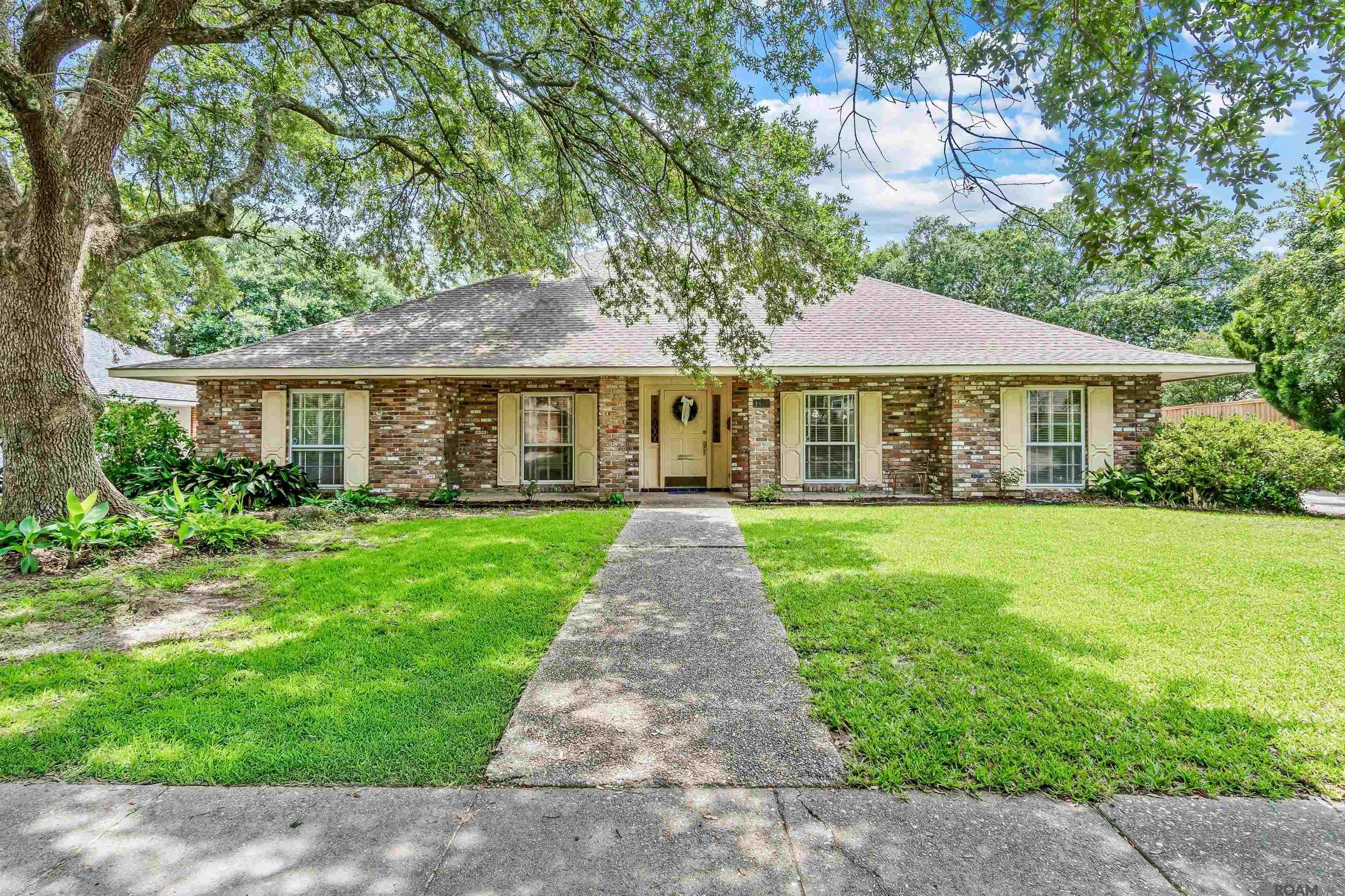 1338 Oakley Dr  Baton Rouge LA 70806 photo