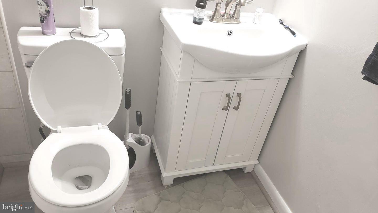 Property Photo:  7143 Donnell Place C6  MD 20747 