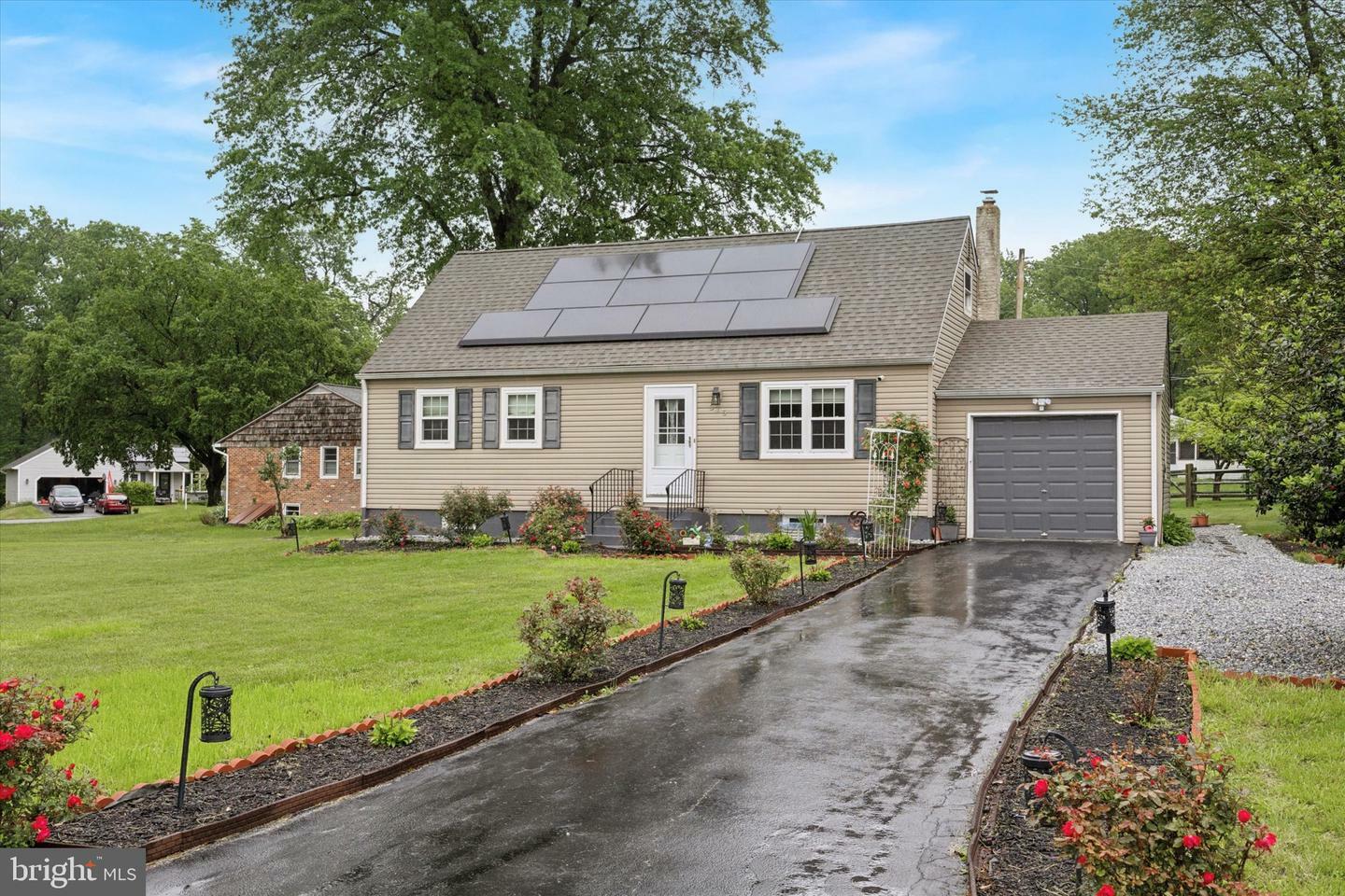 Property Photo: 315 Oak Ln W PA 19341