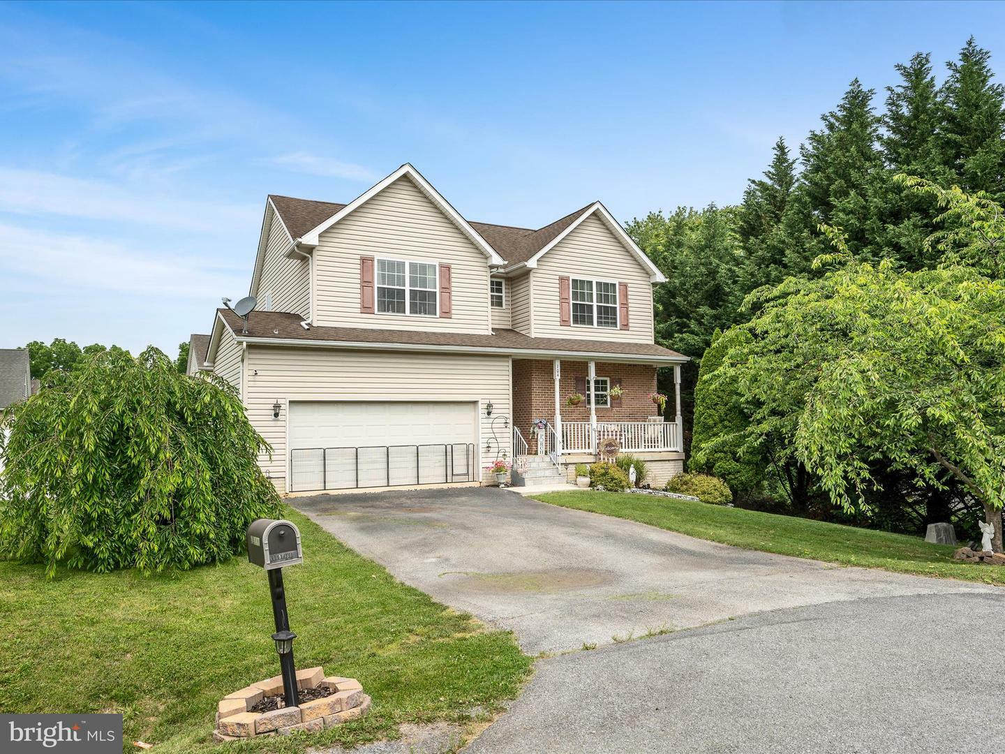 Property Photo: 104 Mango Street WV 25401