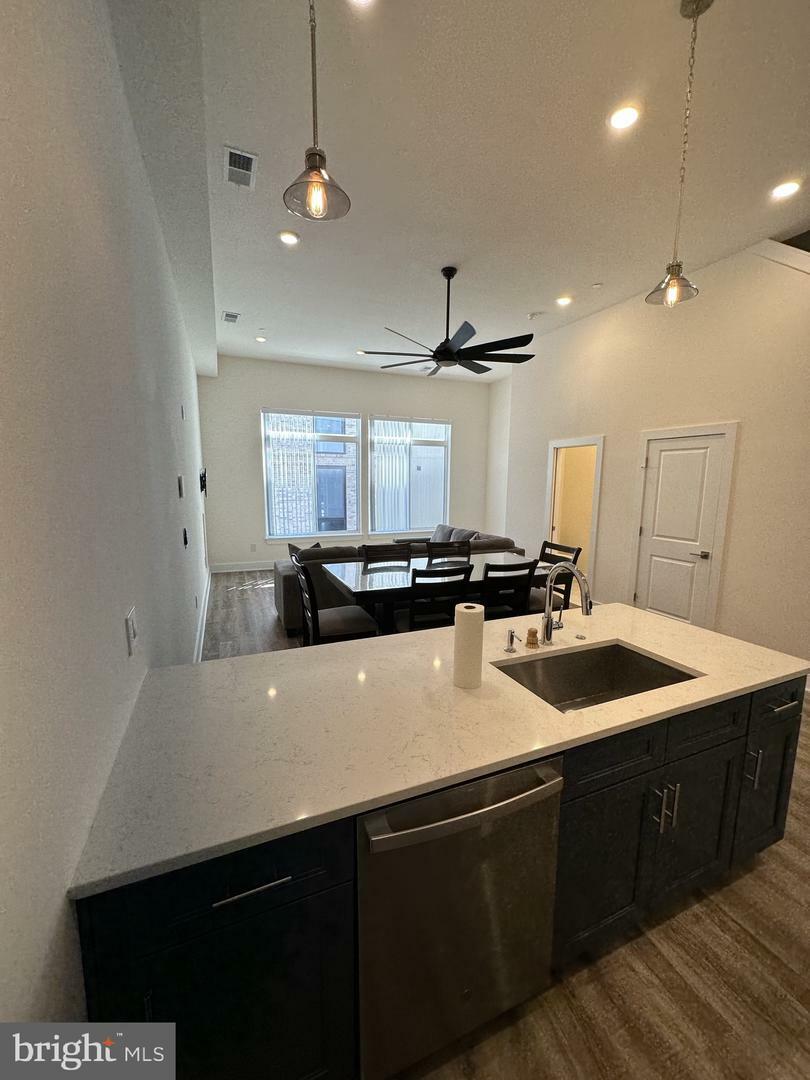 1115 N American Street D4  Philadelphia PA 19123 photo