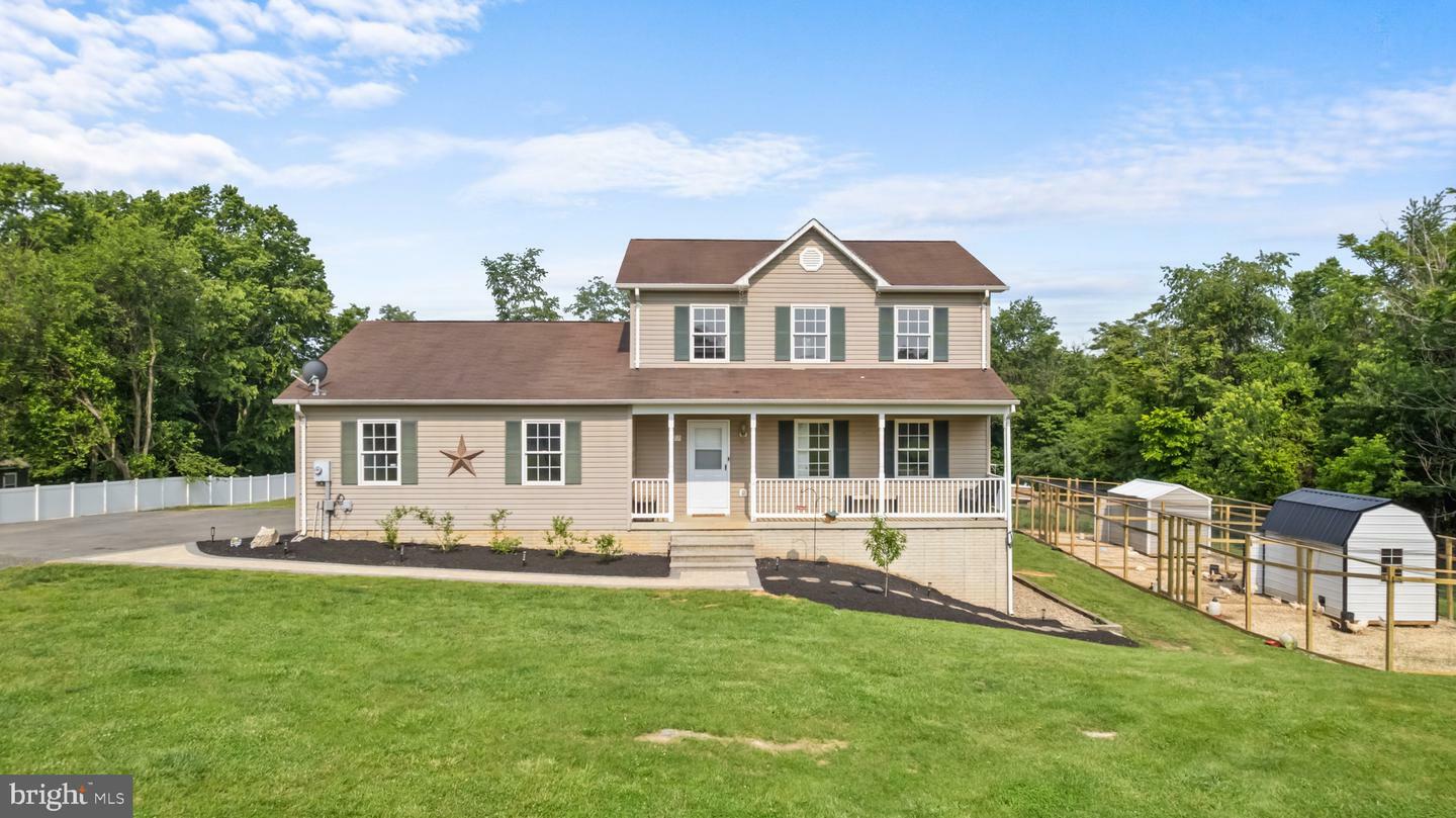 Property Photo: 927 Persimmon Lane WV 25443