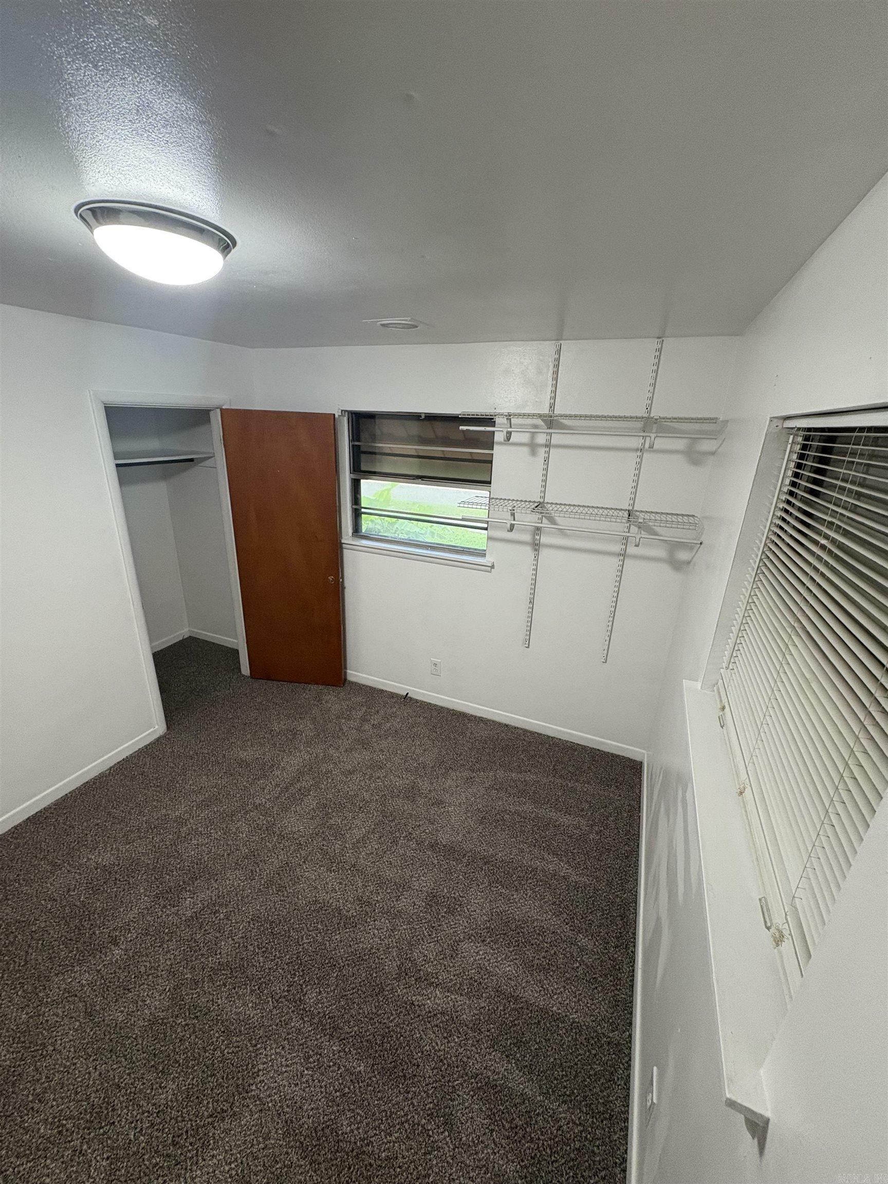 Property Photo: 716 Annelle St AR 72117