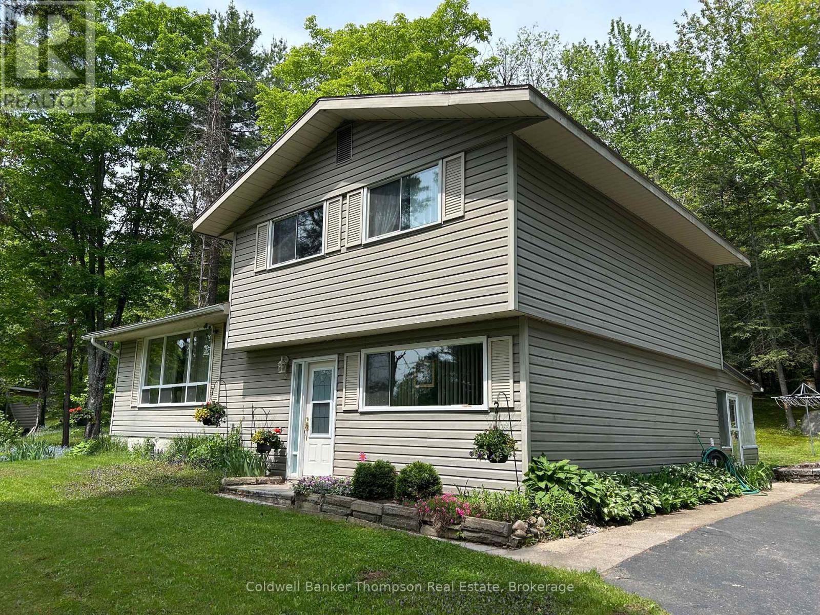Property Photo: 6 Murray Street ON P0A 1Z0
