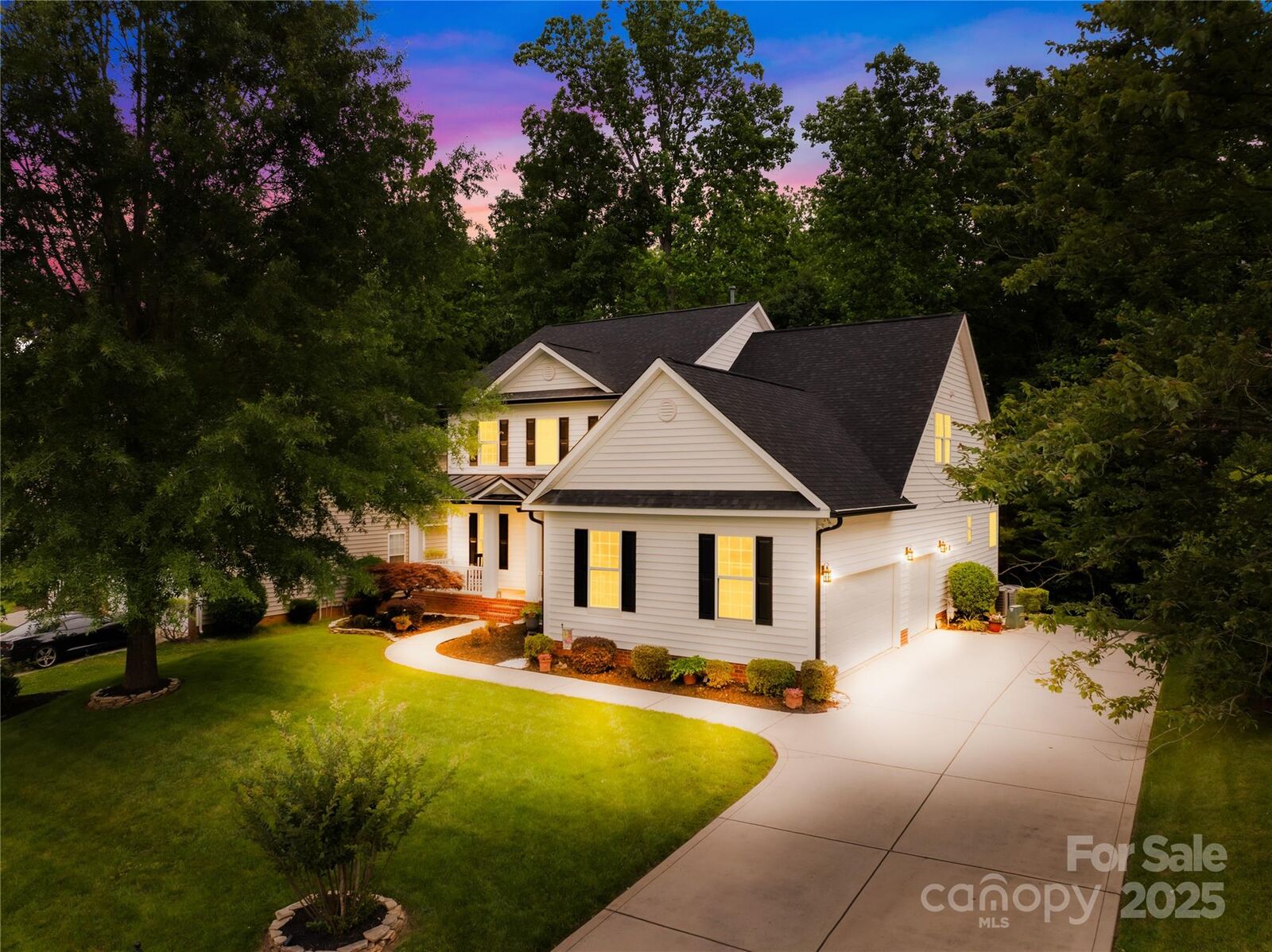 Property Photo: 136 Pink Orchard Drive NC 28115