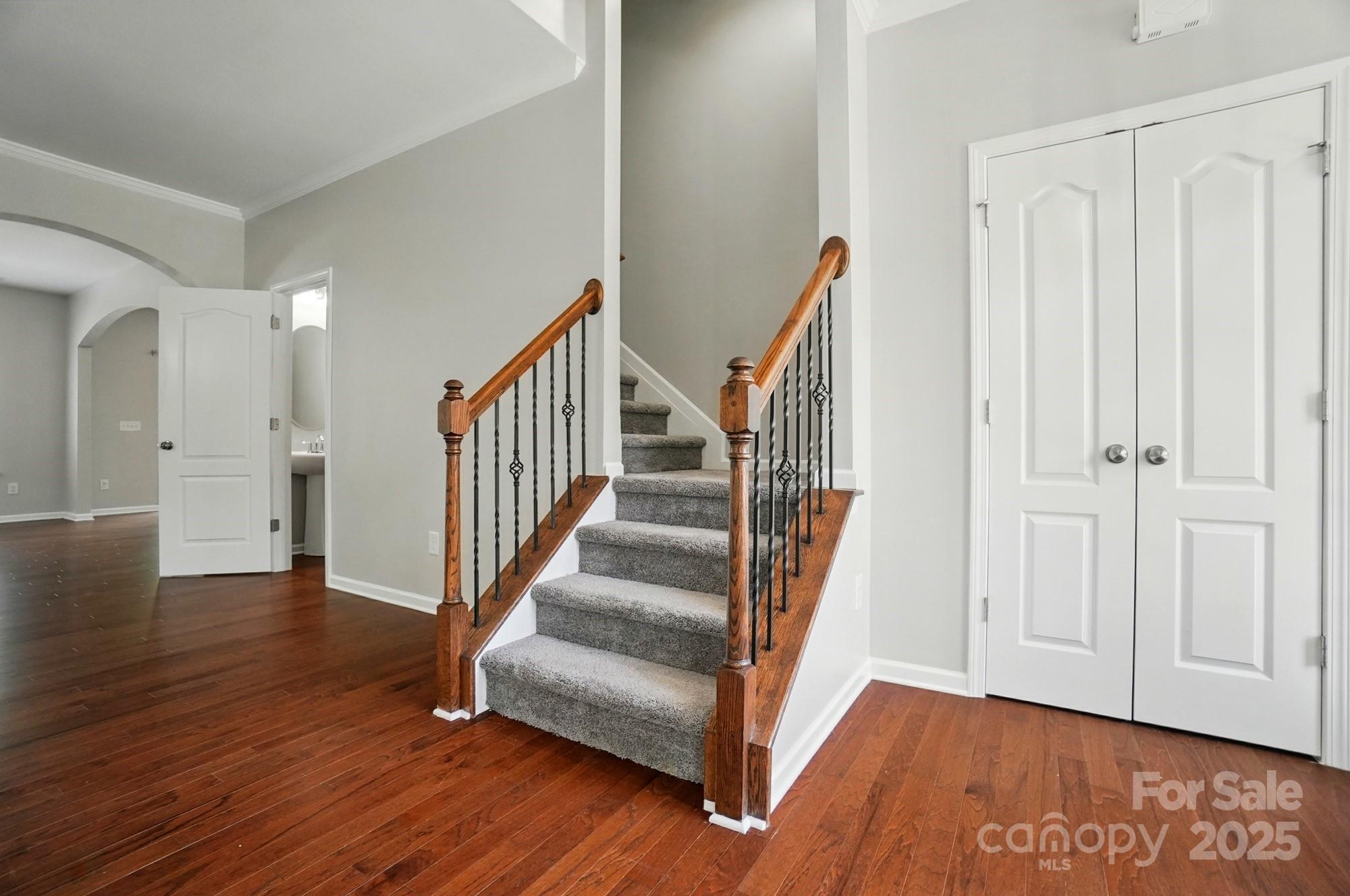Property Photo:  8115 Kelburn Lane  NC 28273 