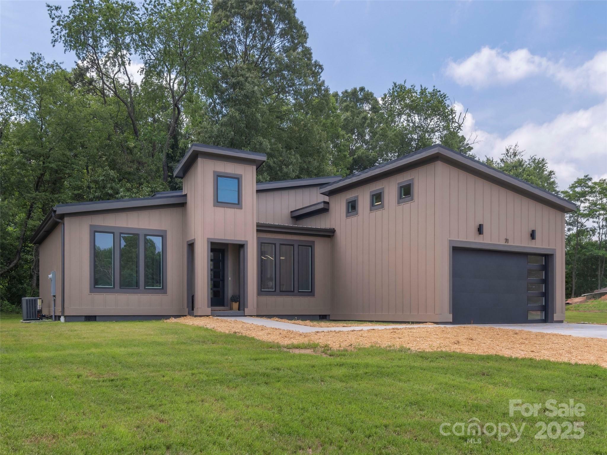 Property Photo: 71 Scott Meadows Drive NC 28806