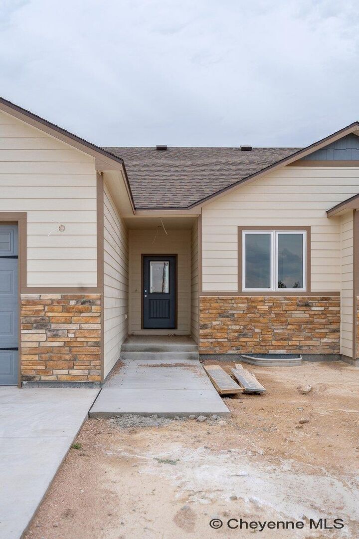 Property Photo:  1047 West Plains Rd  WY 82009 