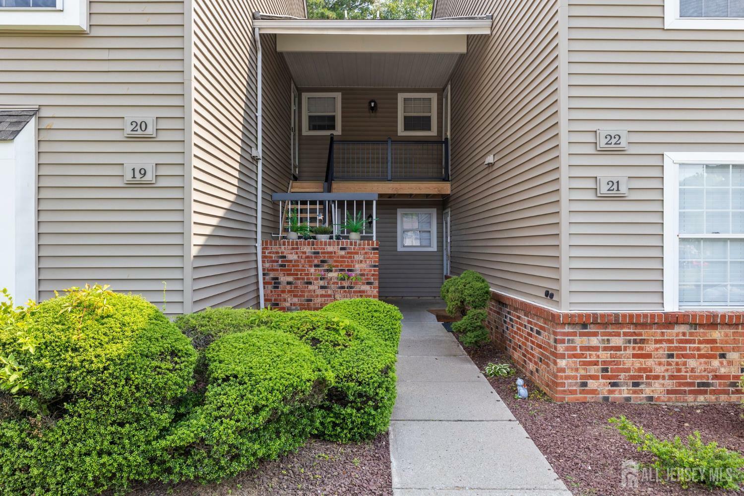 Property Photo: 20 Lindsey Circle 20 NJ 08857
