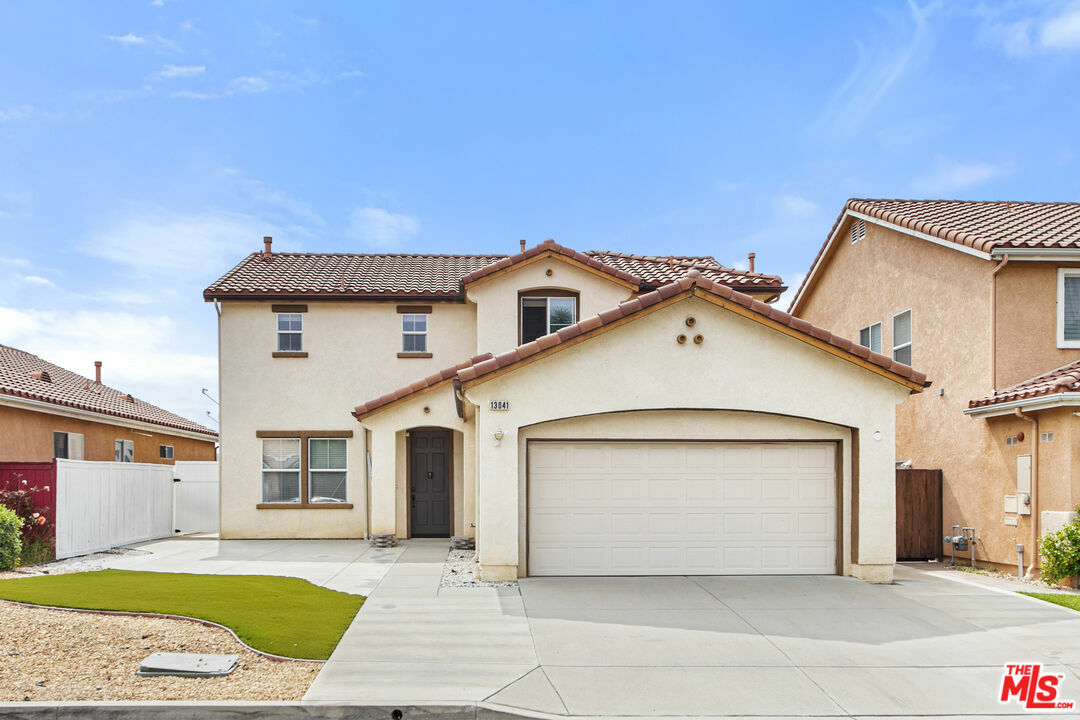 Property Photo: 13041 Mesa Verde Way CA 91342