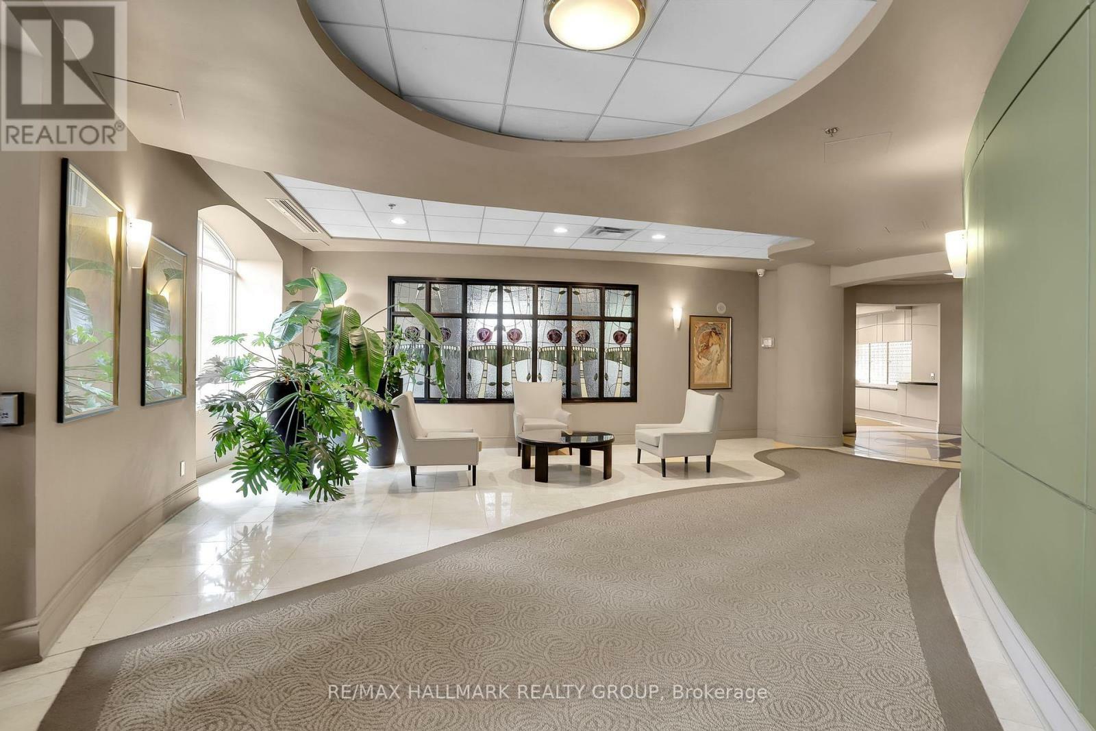 Property Photo: 85 Bronson Avenue 1003 ON K1R 6G7