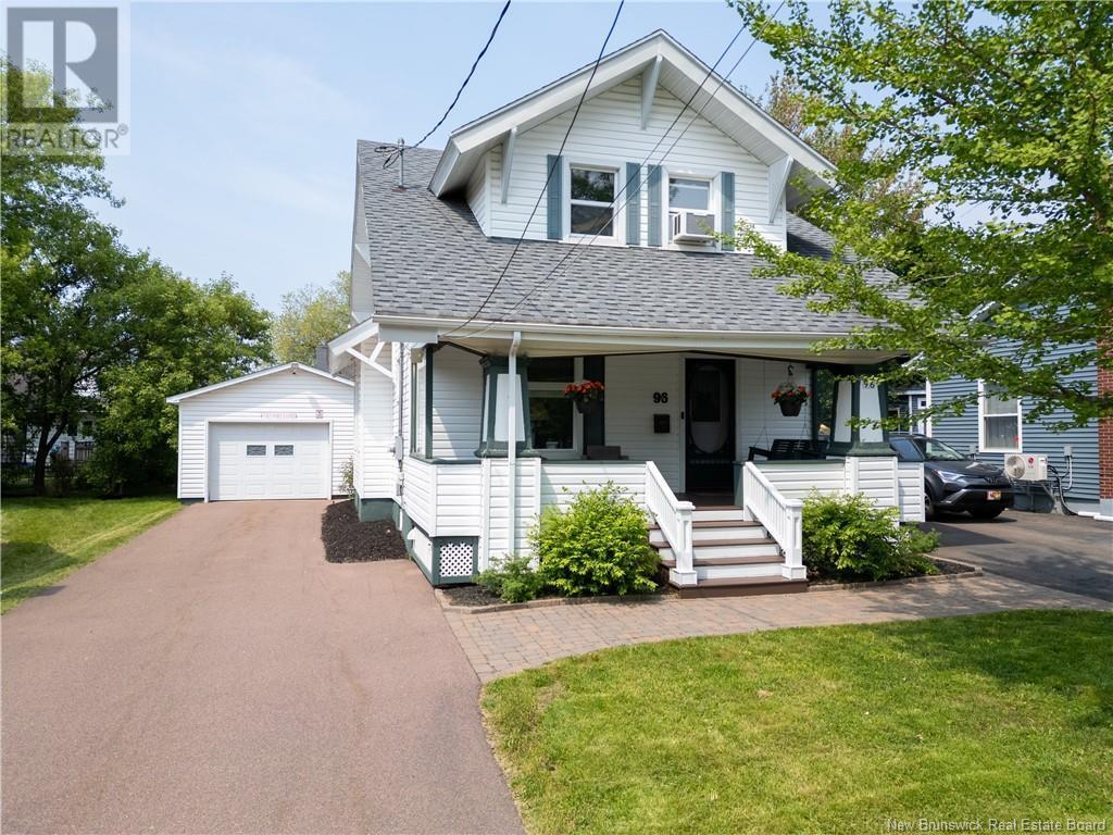 Photo de la propriété: 96 West Lane NB E1C 6T9