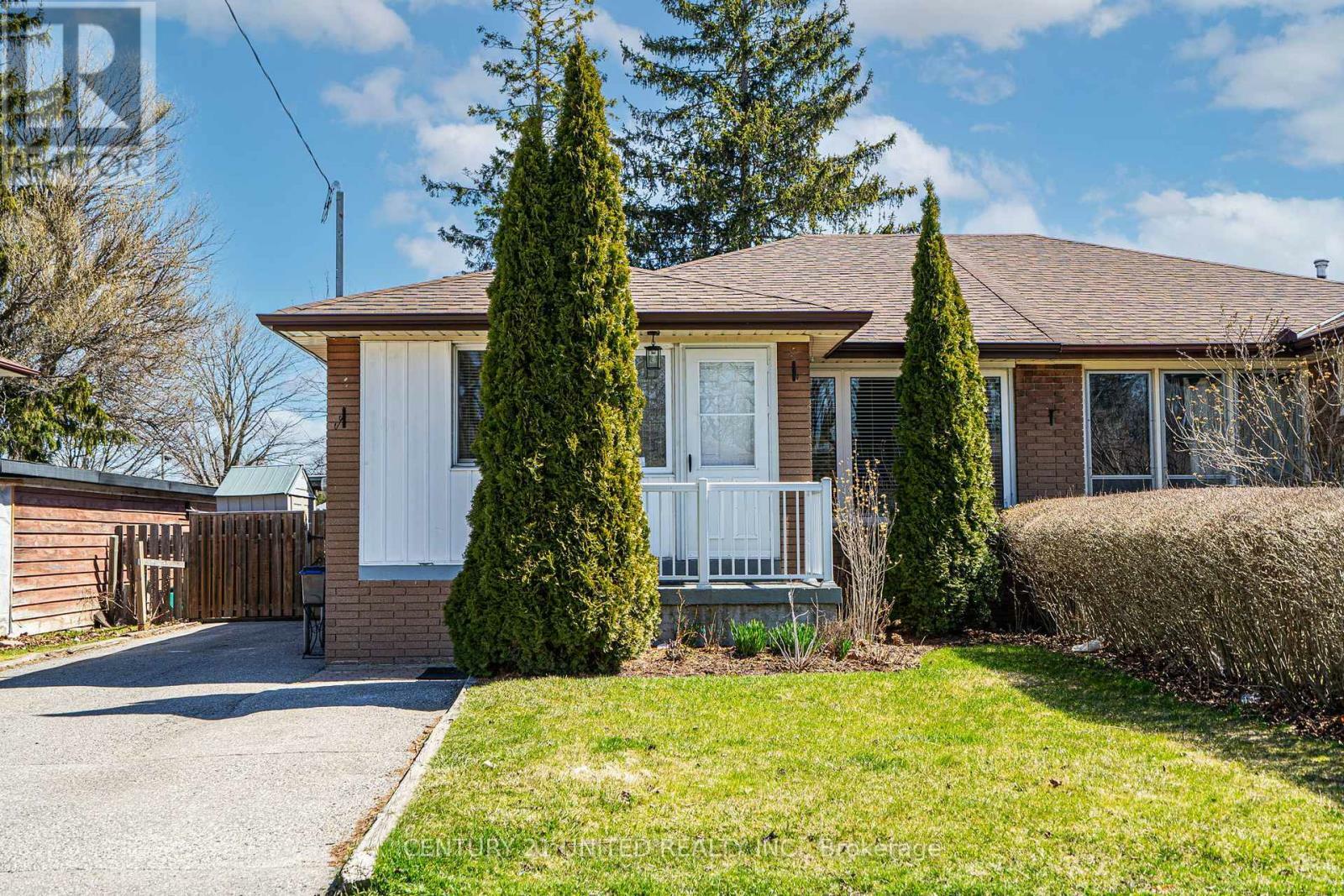 243 Lupin Drive  Whitby (Downtown Whitby) ON L1N 1Y4 photo
