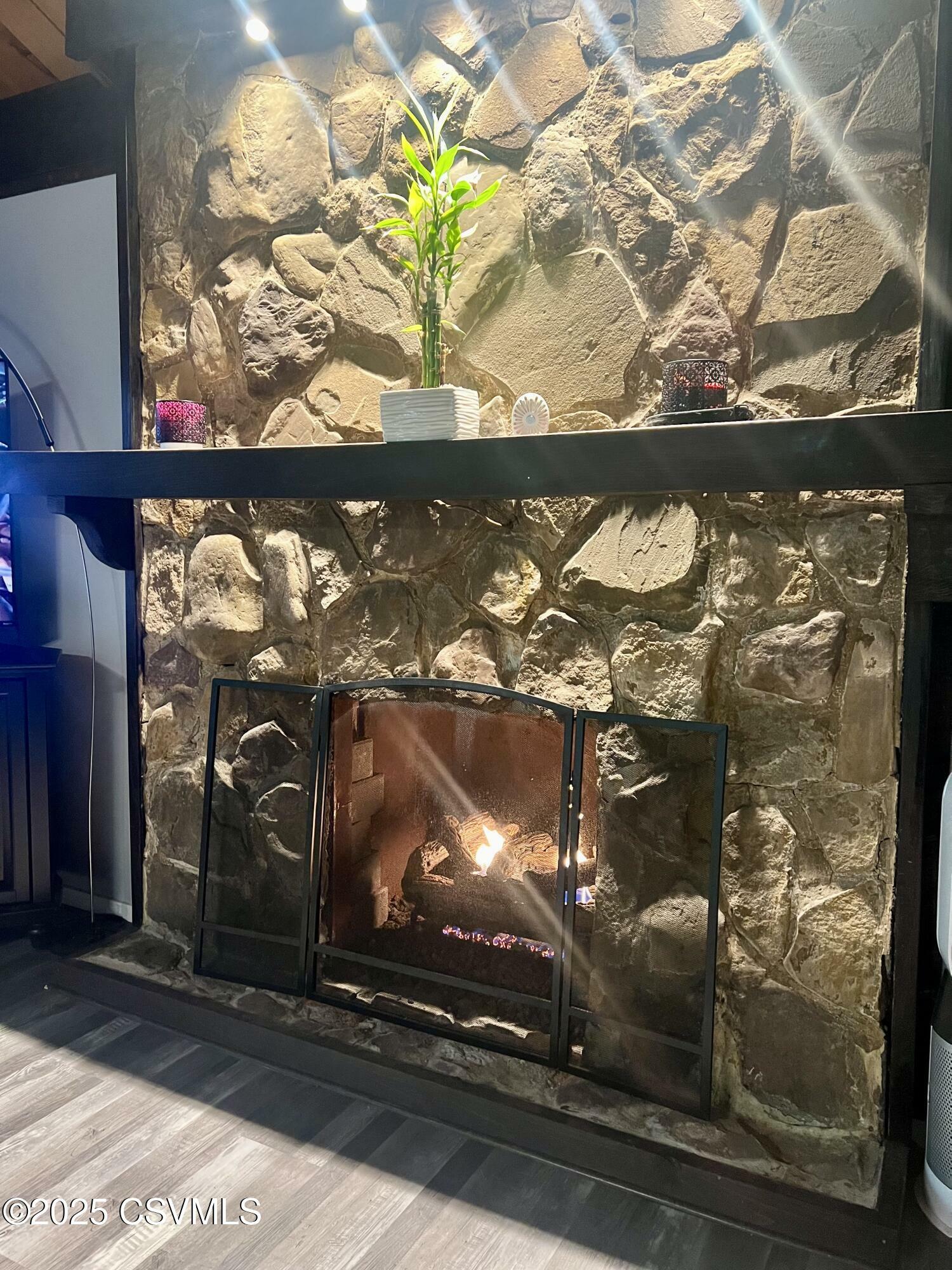 Property Photo: 511 Snowflake Lane PA 18655