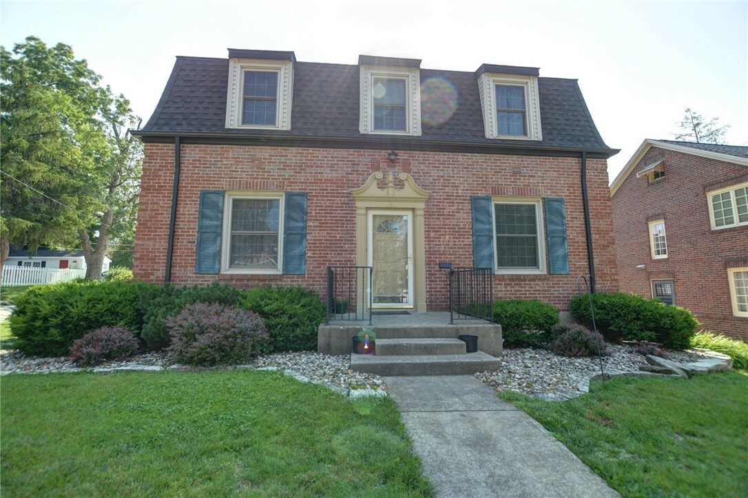 Property Photo: 164 S Linden Avenue IL 62522