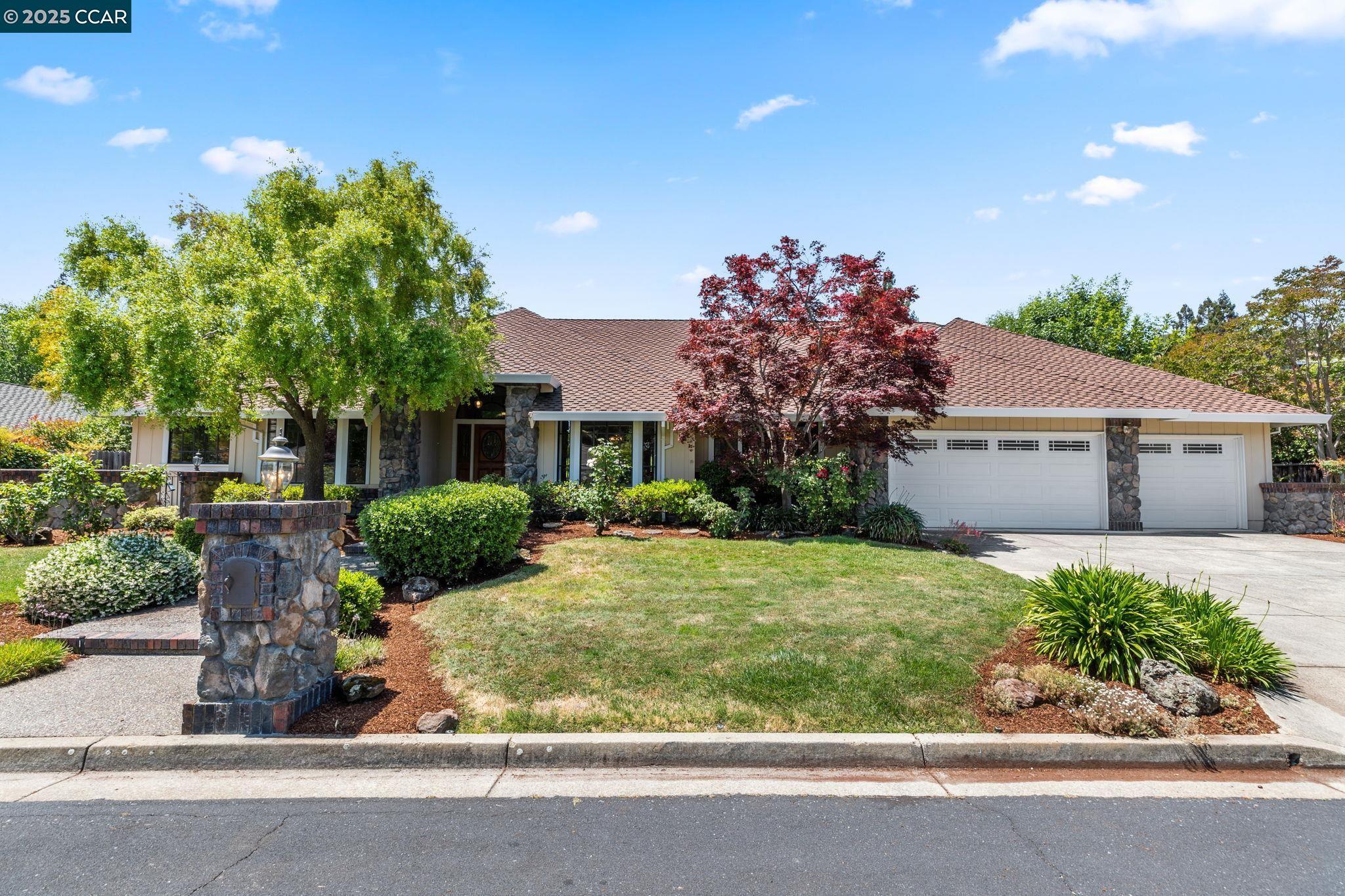 Property Photo:  109 Bria Ct  CA 94597 