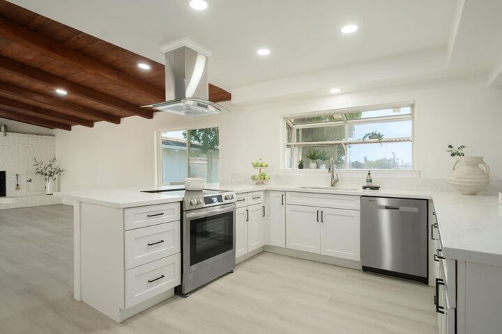 Property Photo:  5610 N Arthur Avenue  CA 93711 