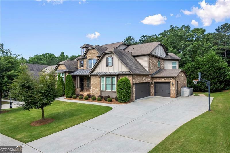 Property Photo: 8920 Ellesmere Drive GA 30041