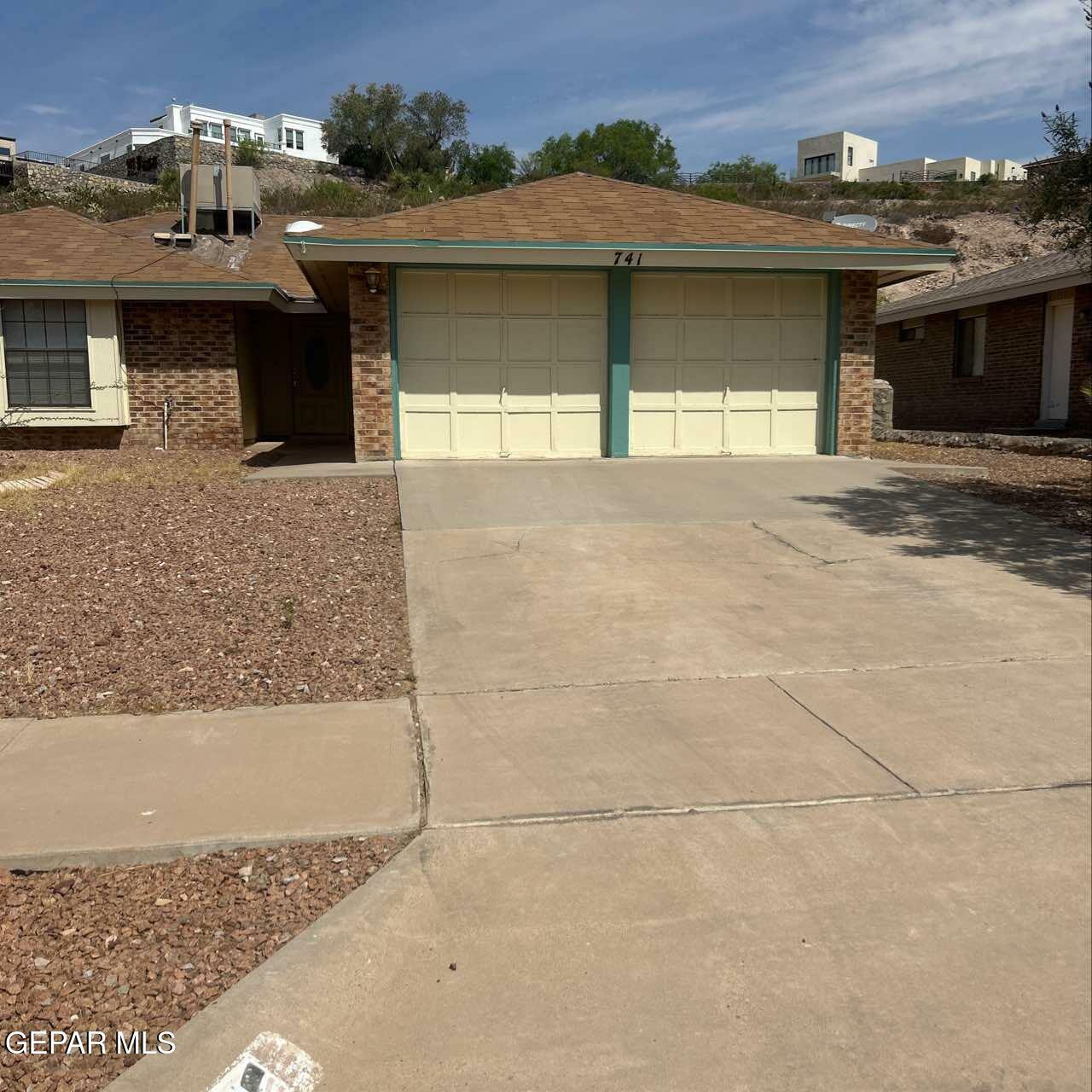 741 Villa Vanessa Drive  El Paso TX 79912 photo