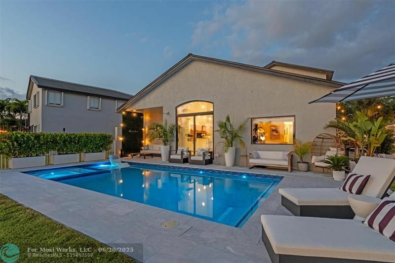 Property Photo: 226 SW 180th Ave FL 33029