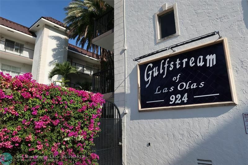 Property Photo: 924 SE 2nd St 27 FL 33301
